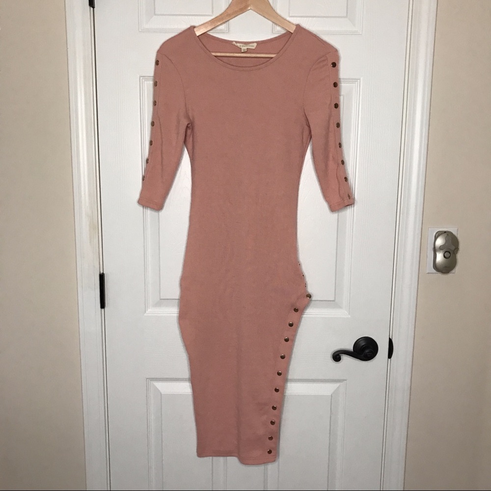 BUTTON DETAIL SWEATER DRESS LARGE